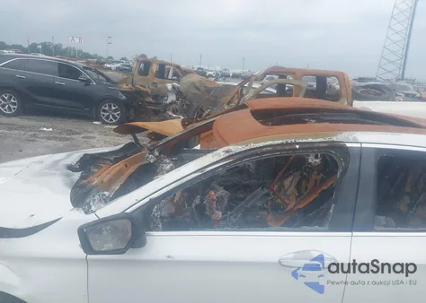 2015 Chevrolet Impala 2Lz z USA, uszkodzony, nr VIN 1G1165S30FU115439